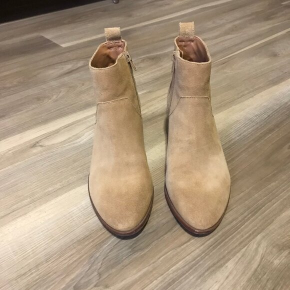 Sole Society Ladies Suede Cream Ankle Boots Size 6.5 - Picture 2 of 6